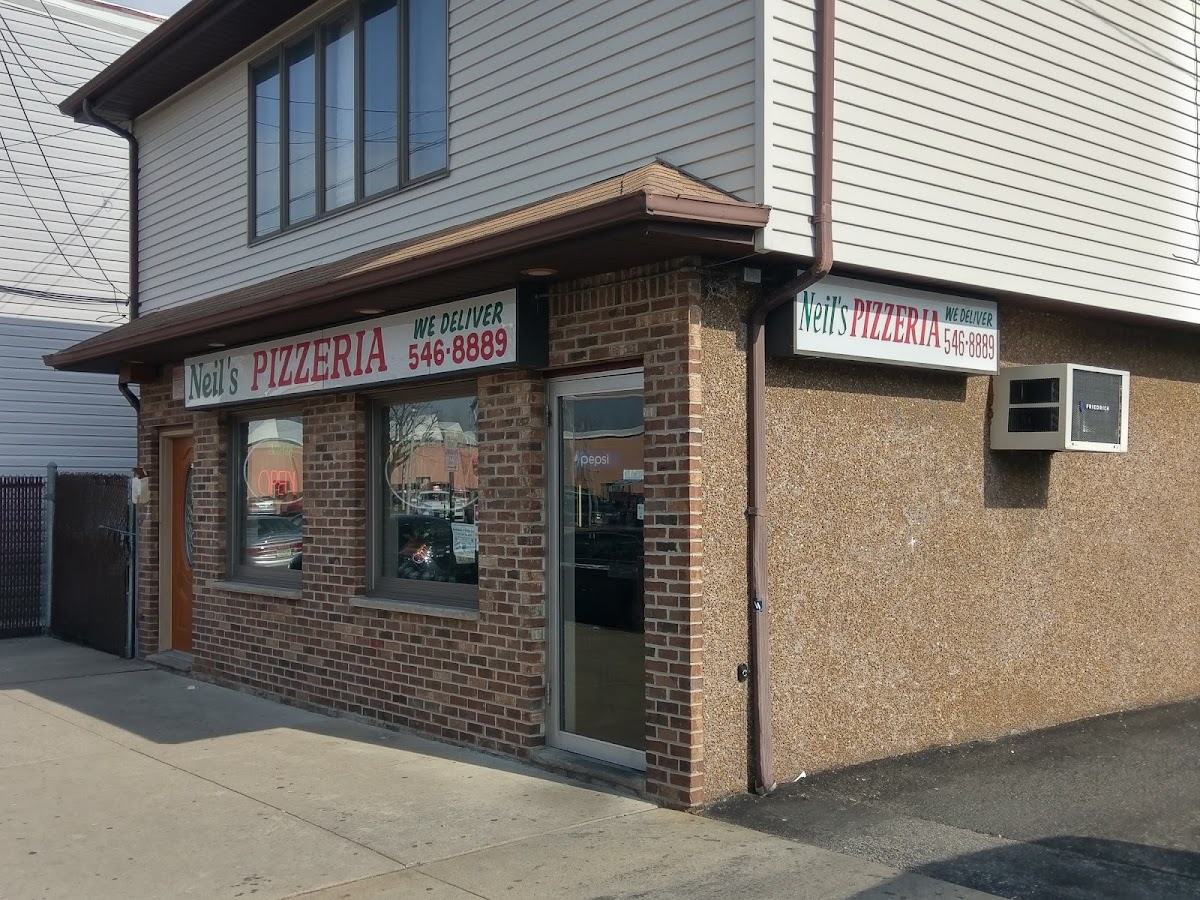 Neil's Pizzeria Clifton